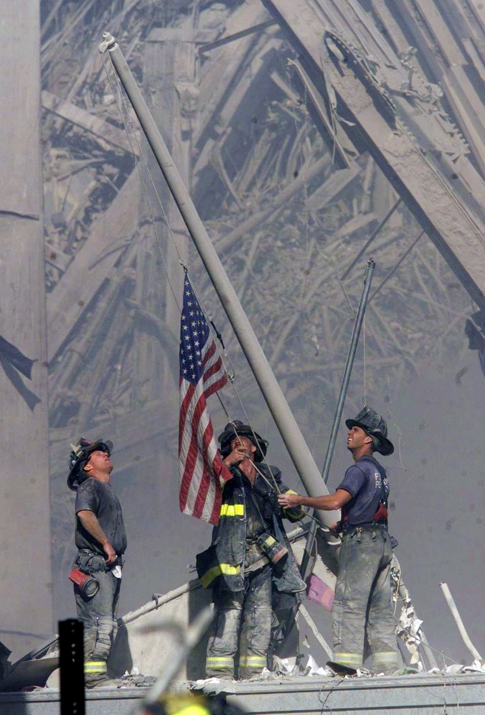 9 11 01 flag raising image