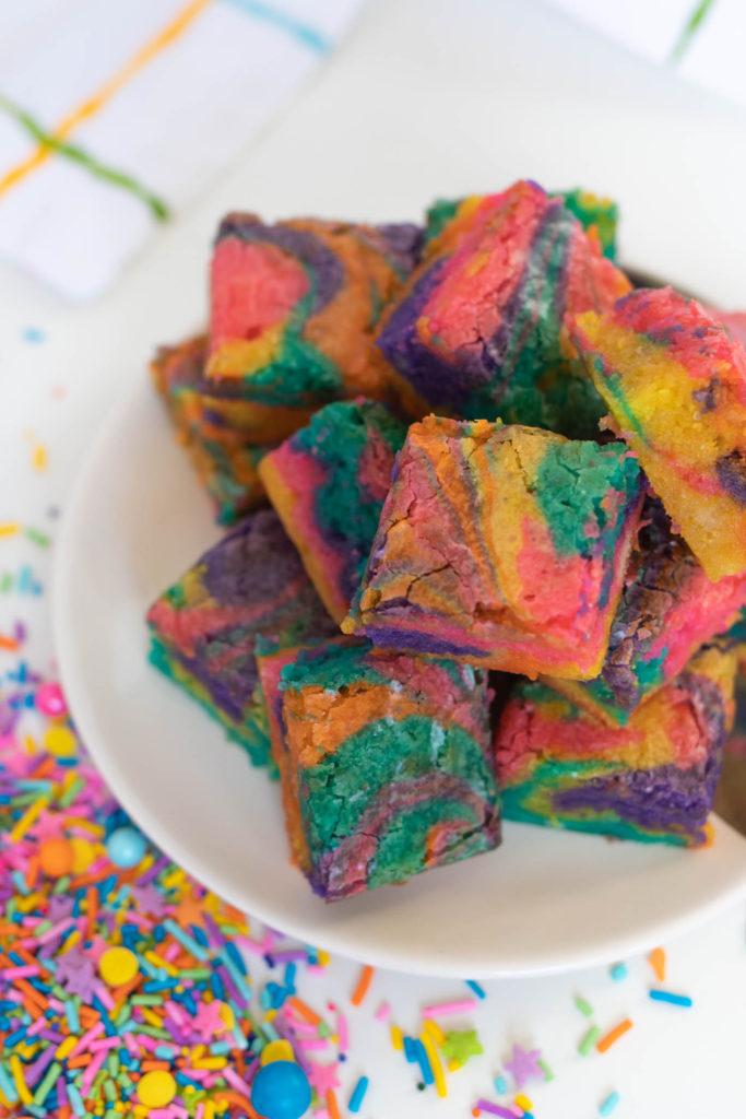 tie die blondies